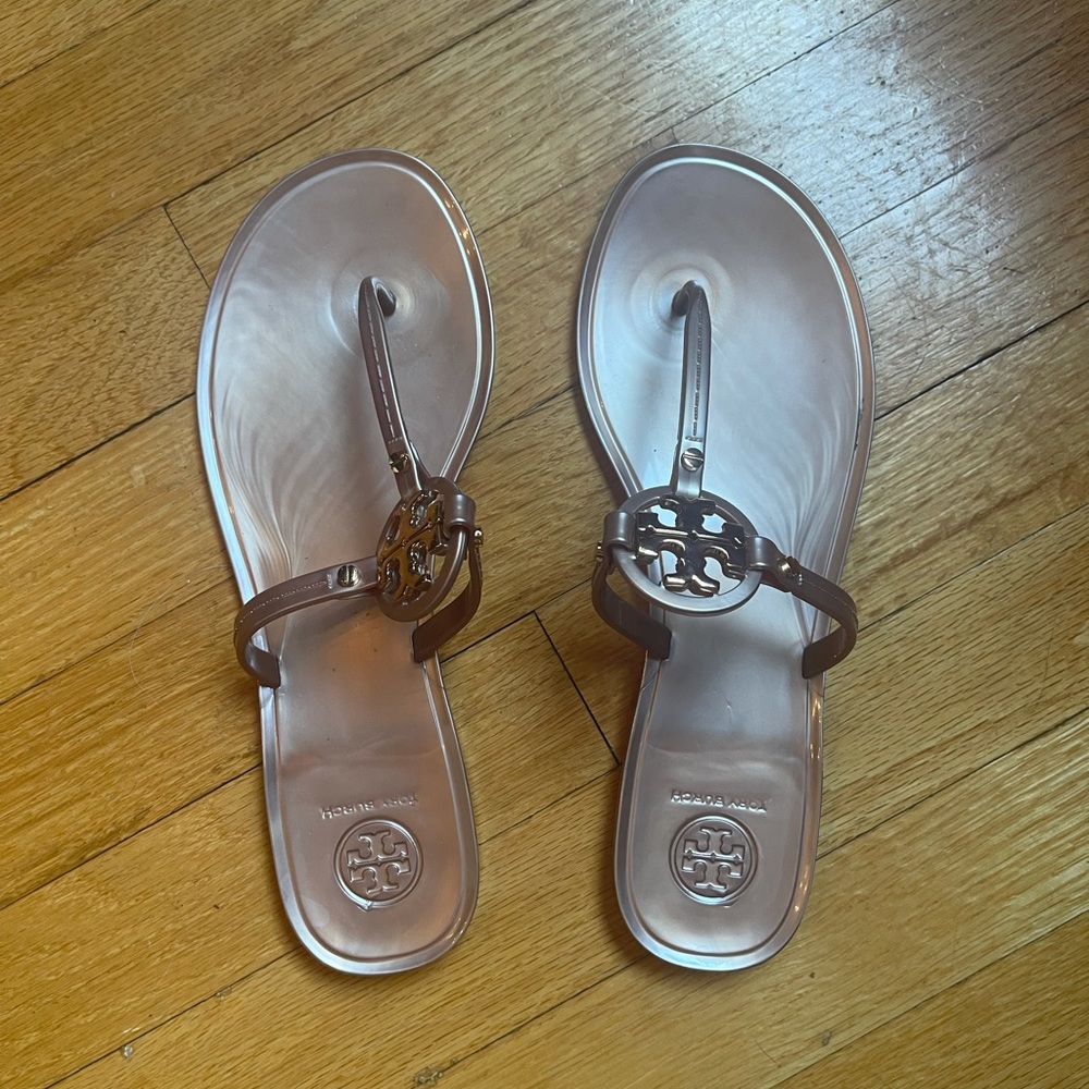 Size 8 Tory Burch sandals